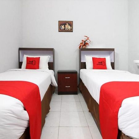 Reddoorz Plus @ Hotel Star 88 Tugu Ngoại thất bức ảnh