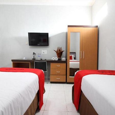 Reddoorz Plus @ Hotel Star 88 Tugu Ngoại thất bức ảnh