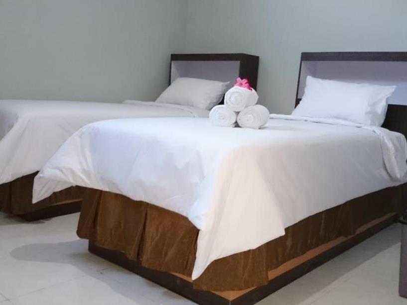 Reddoorz Plus @ Hotel Star 88 Tugu Ngoại thất bức ảnh
