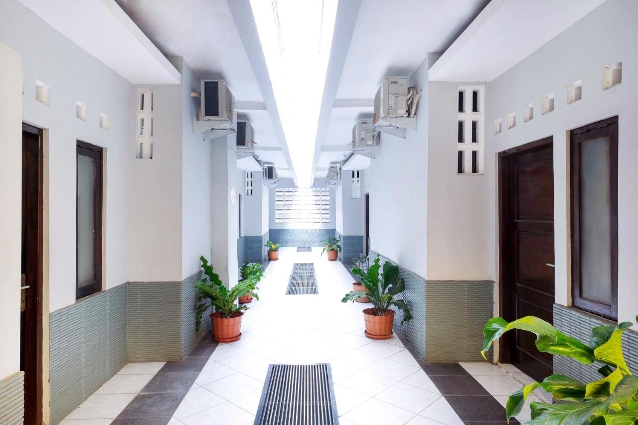 Reddoorz Plus @ Hotel Star 88 Tugu Ngoại thất bức ảnh