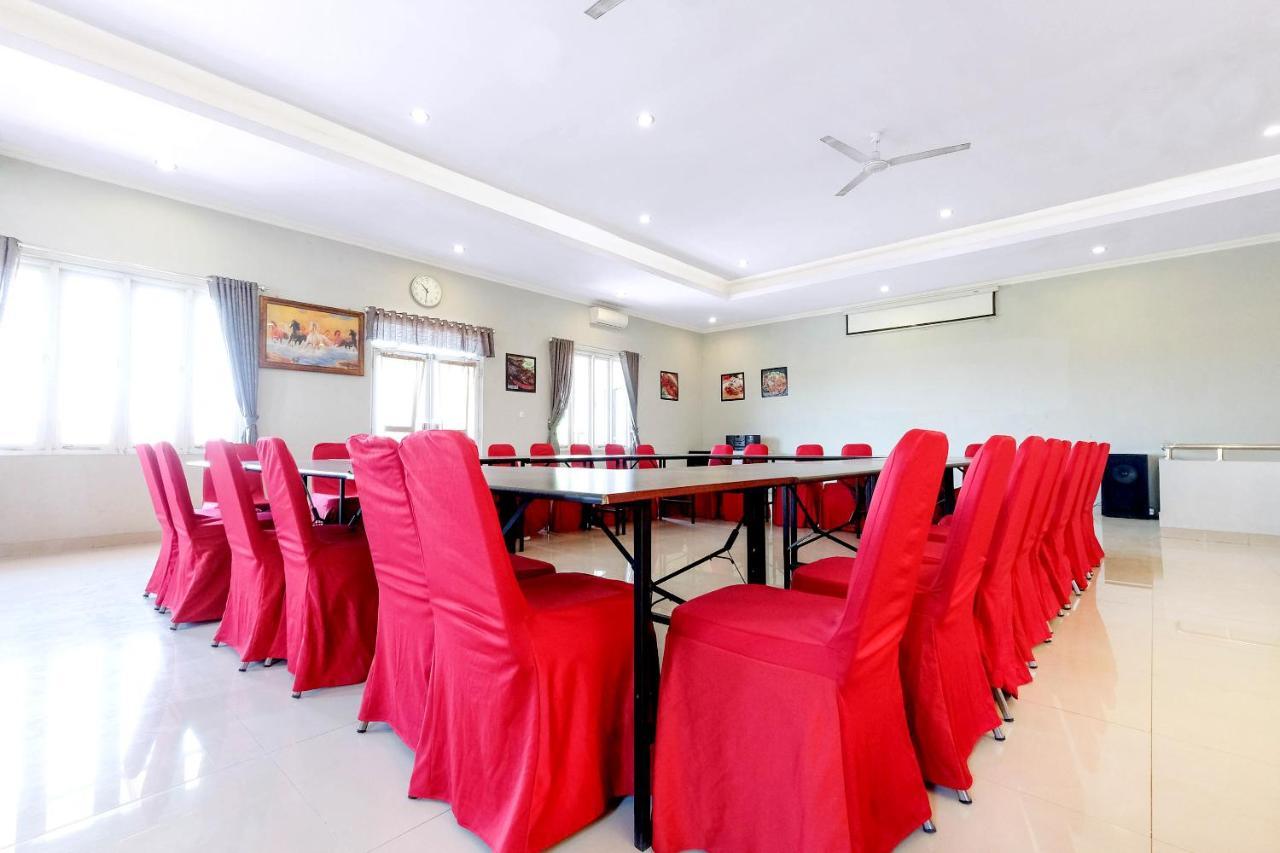 Reddoorz Plus @ Hotel Star 88 Tugu Ngoại thất bức ảnh