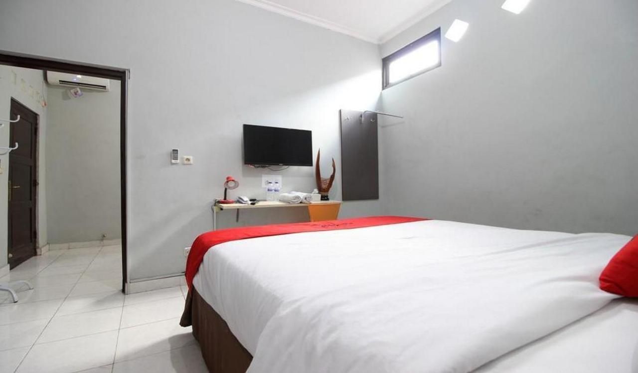Reddoorz Plus @ Hotel Star 88 Tugu Ngoại thất bức ảnh
