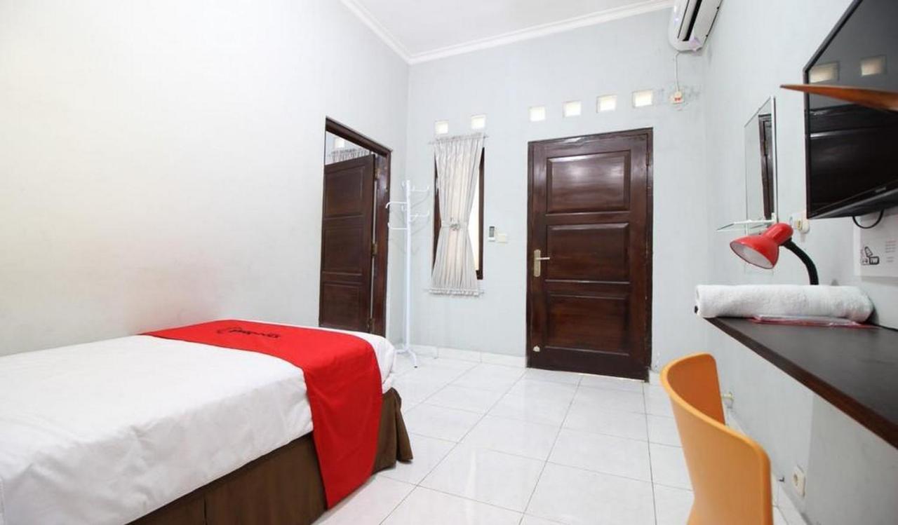 Reddoorz Plus @ Hotel Star 88 Tugu Ngoại thất bức ảnh
