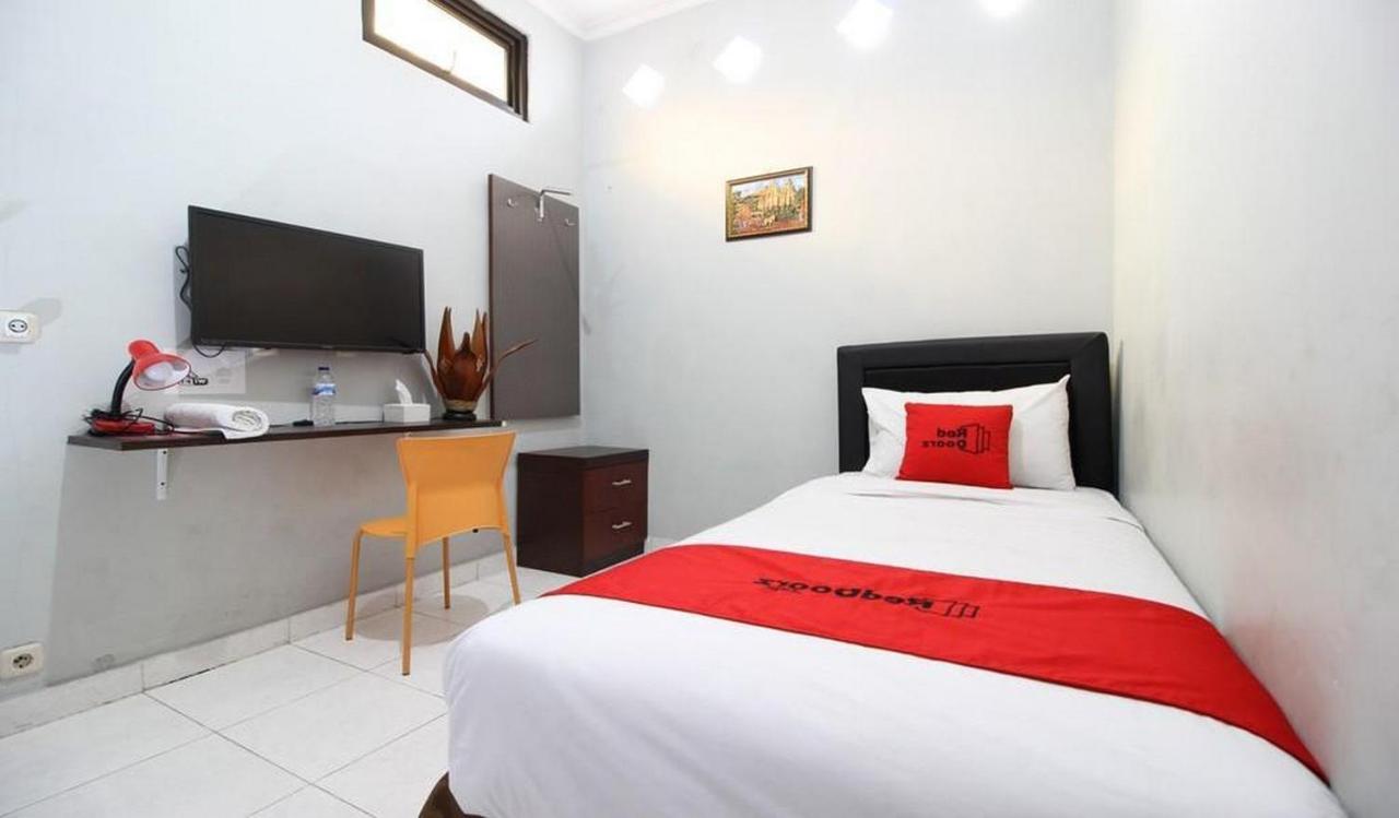 Reddoorz Plus @ Hotel Star 88 Tugu Ngoại thất bức ảnh