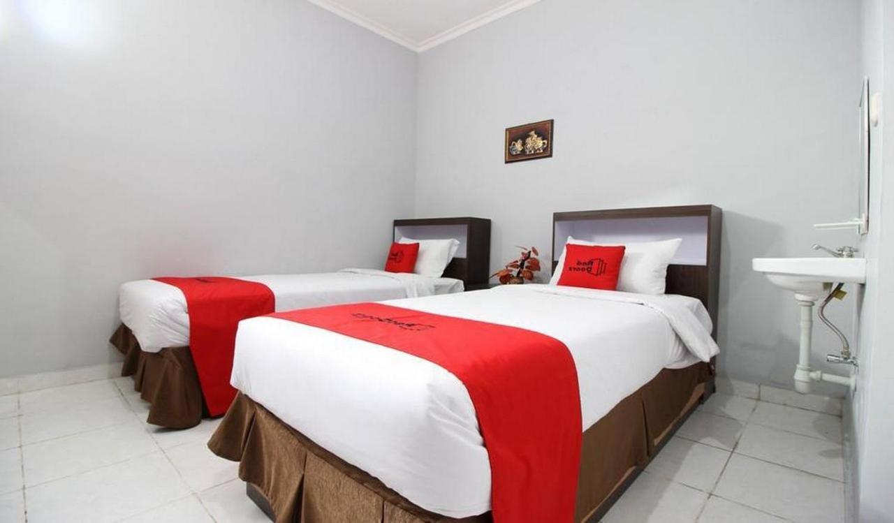 Reddoorz Plus @ Hotel Star 88 Tugu Ngoại thất bức ảnh